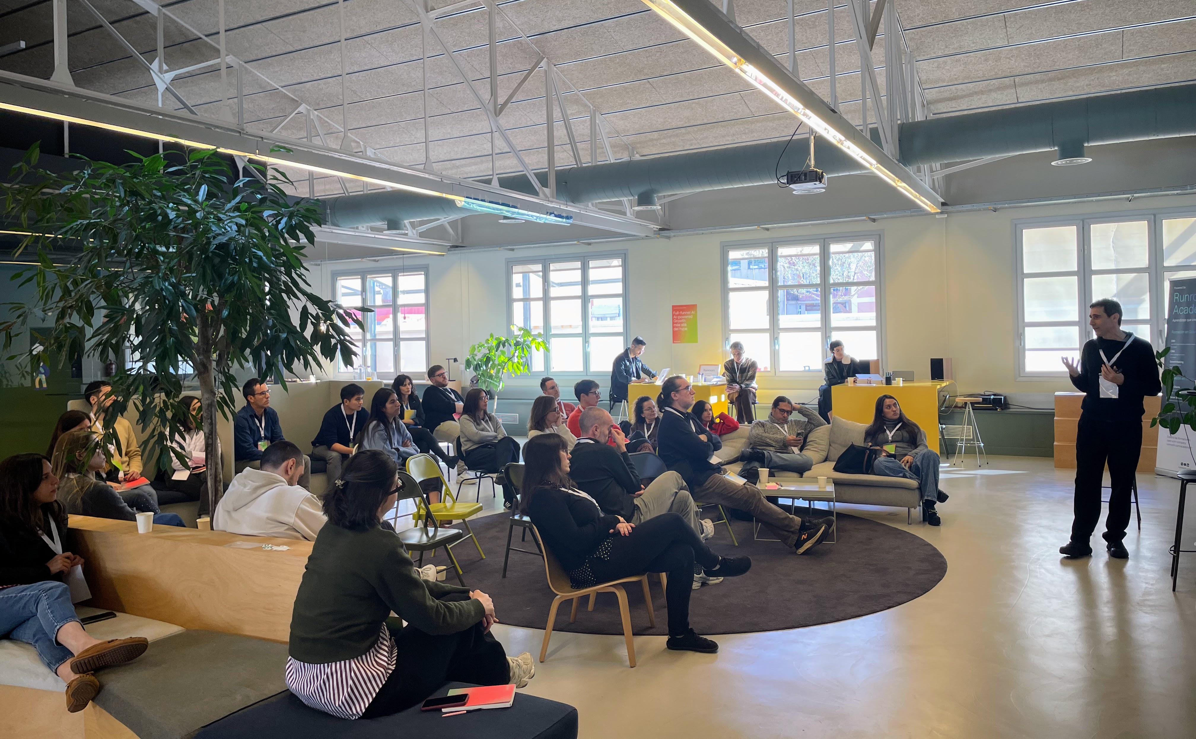 Product Open Space en Runroom charla César Úbeda